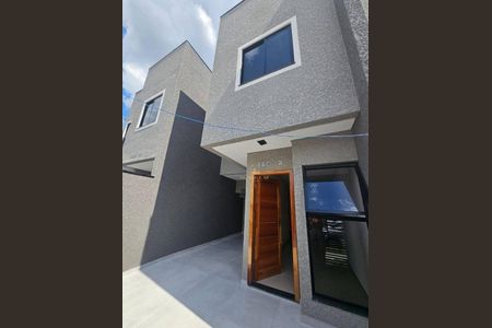 3_photo/94dcfbbc7b.32ce4219723827c7-ATLAS-aee25e88-4600-4849-8e65-3aadf7bd7621.jpg de casa à venda com 2 quartos, 48m² em Sítio Cercado, Curitiba