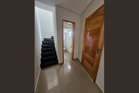 15_photo/94dcfbbc7b.c48b7c1e58d559fc-ATLAS-71926f2e-2137-4105-8e36-04894f66ce73.jpg de casa à venda com 2 quartos, 58m² em Sítio Cercado, Curitiba