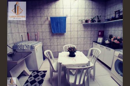 14_photo/94dcfbbc8f.54b8780a509023fd-ATLAS-e2e46c3c-ae30-4d69-a288-3df88af669fd.jpg de casa à venda com 3 quartos, 92m² em Sítio Cercado, Curitiba