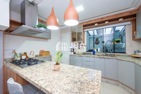 5_photo/94dcfbbce5.07fb07773285f6be-ATLAS-56cbd4c4-8fd9-4aca-ba67-b840e2c8da77.jpg de casa à venda com 0 quarto, 120m² em Sítio Cercado, Curitiba