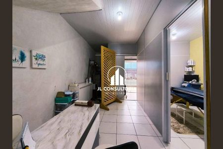 23_photo/94dcfbbe77.e38f2492aa902cd9-ATLAS-96fb5257-9052-4af7-a9a0-43683c1b9385.jpg de casa à venda com 3 quartos, 166m² em Sítio Cercado, Curitiba