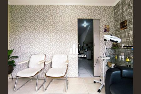 22_photo/94dcfbbe77.e38f2492aa902cd9-ATLAS-e262aaac-9747-44b5-9cce-ca16d7201299.jpg de casa à venda com 3 quartos, 166m² em Sítio Cercado, Curitiba