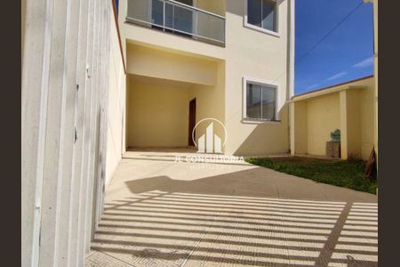 4_photo/94dcfbbebb.62ac3b1ab9a3af70-ATLAS-72a05fa3-8fa1-4b82-bb5a-eceec755be3f.jpg de casa à venda com 4 quartos, 110m² em Sítio Cercado, Curitiba