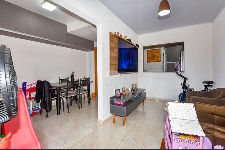 12_photo/94dcfbc079.75bbde61f540e9ef-ATLAS-5e542cbe-aea8-4a5d-9ba0-54d82430d8ec.jpg de casa à venda com 3 quartos, 69m² em Sítio Cercado, Curitiba