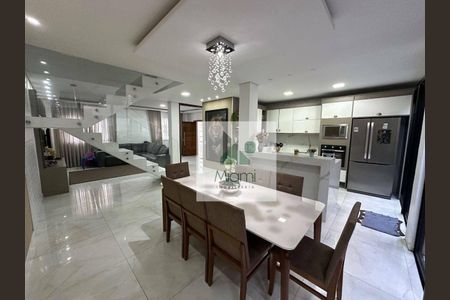 2_photo/94dcfbc0c1.11ceba12b51dba80-ATLAS-1dbf5be9-84ec-4e7a-8a67-5253ae70ee8a.jpg de casa à venda com 4 quartos, 300m² em Sítio Cercado, Curitiba