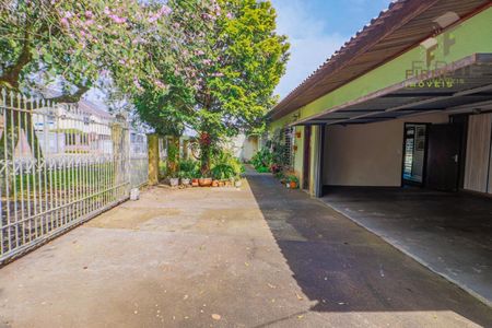 32_photo/94dcfbc0fd.be31b5bde481aac2-ATLAS-ee899a09-e40e-493c-bc4b-a8d83c47a544.jpg de casa à venda com 4 quartos, 510m² em Sítio Cercado, Curitiba