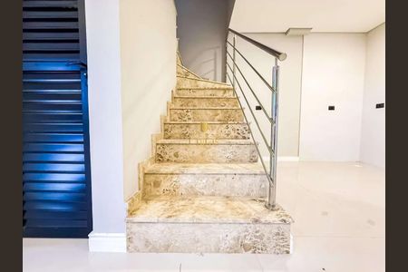 19_photo/94dcfbc291.eb4747a7722cd593-ATLAS-d557ea80-a455-41d5-9aa7-c8852ea2c362.jpg de casa à venda com 0 quarto, 135m² em Sítio Cercado, Curitiba