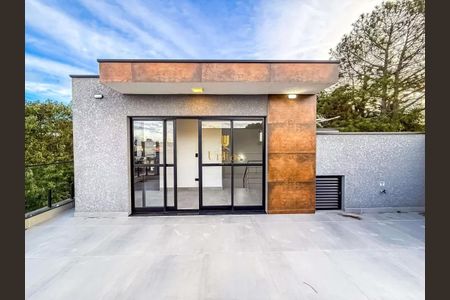 23_photo/94dcfbc291.eb4747a7722cd593-ATLAS-ec833889-4857-4037-bf5d-4f7e8d2a2a75.jpg de casa à venda com 0 quarto, 135m² em Sítio Cercado, Curitiba