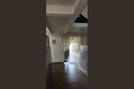 12_photo/94dcfbc467.2f15d505e37c7ac5-ATLAS-b357b9bd-76a3-4af9-ab43-7d0e2c9e2816.jpg de casa à venda com 3 quartos, 205m² em Sítio Cercado, Curitiba