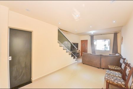 8_photo/94dcfbc5d3.22d99d281daac78a-ATLAS-6c5f64f2-5e6f-41cf-866c-15e4cff91b4c.jpg de casa à venda com 3 quartos, 105m² em Sítio Cercado, Curitiba