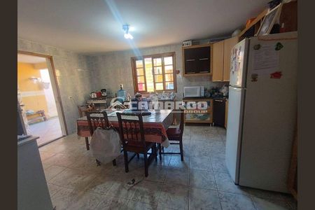 7_photo/94dcfbc64d.23c4224abaac78ed-ATLAS-d15facba-4fd1-45a2-aab3-24ca2024e715.jpg de casa à venda com 3 quartos, 160m² em Sítio Cercado, Curitiba