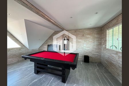 5_photo/94dcfbc693.aa320bc0d5d15275-ATLAS-4fa1126c-9d21-4ce4-bf1a-bd33f0e5c963.jpg de casa à venda com 1 quarto, 192m² em Sítio Cercado, Curitiba