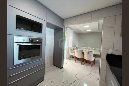 10_photo/94dcfbc693.aa320bc0d5d15275-ATLAS-aa7a1f50-b2f0-46f2-a676-12cd7ba0d9c3.jpg de casa à venda com 1 quarto, 192m² em Sítio Cercado, Curitiba