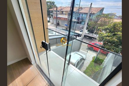 11_photo/94dcfbc6ed.afbd0fa05131723b-ATLAS-bbc83355-5eb3-46a4-90d6-05f1f46136aa.jpg de casa à venda com 3 quartos, 126m² em Sítio Cercado, Curitiba