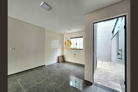 2_photo/94dcfbc6f3.494d4b1e9a15dabc-ATLAS-1dc68614-ac18-4a3c-a518-1e54eeb4519f.jpg de casa à venda com 3 quartos, 126m² em Sítio Cercado, Curitiba