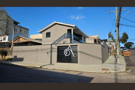 3_photo/94dcfbcb37.f57be48fad3c3dec-ATLAS-dcc897e6-1505-4c4a-baa3-7c957c32071b.jpg de casa à venda com 6 quartos, 204m² em Alto Boqueirão, Curitiba