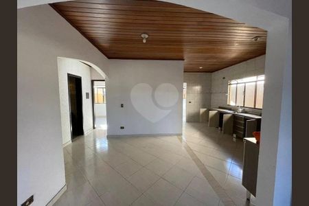 12_photo/94dcfbccb5.74a96c0b2c4b8c29-ATLAS-4a4dfaf2-6f40-446c-a987-b06ca73953c9.jpg de casa à venda com 3 quartos, 140m² em Alto Boqueirão, Curitiba