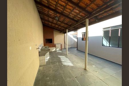 6_photo/94dcfbccb5.74a96c0b2c4b8c29-ATLAS-7891e83c-de35-420d-92c5-a2c25141da64.jpg de casa à venda com 3 quartos, 140m² em Alto Boqueirão, Curitiba