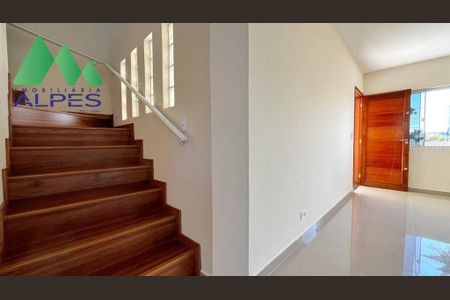 2_photo/94dcfbccbb.e1ad0ffcc7c9578f-ATLAS-f5a8d673-347d-4abd-ae14-c6275e13b4e5.jpg de casa à venda com 2 quartos, 87m² em Alto Boqueirão, Curitiba