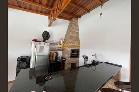 11_photo/94dcfbce95.8ae1cb5ed2a1280b-ATLAS-b9b61eeb-0a66-4e2b-9c23-70a80642424c.jpg de casa à venda com 3 quartos, 256m² em Sítio Cercado, Curitiba