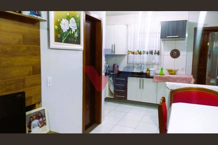 8_photo/94dcfbcf87.732b7fd8aaa5f07d-ATLAS-34b912e2-bb19-41c0-ae0a-cd86e2ba78bd.jpg de casa à venda com 2 quartos, 80m² em Sítio Cercado, Curitiba