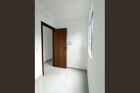 5_photo/94dcfbcfa1.0e5883cd31689f99-ATLAS-18db4aab-0615-4e53-bc8b-947a07a59832.jpg de casa à venda com 2 quartos, 46m² em Sítio Cercado, Curitiba