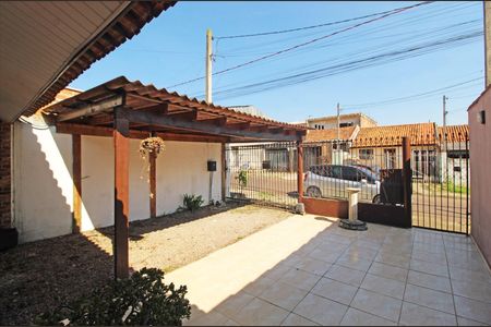 4_photo/94dcfbd44f.f469cfda097b0aa9-ATLAS-e6301672-c217-4039-89b8-e00ee1789b76.jpg de casa à venda com 2 quartos, 80m² em Ganchinho, Curitiba