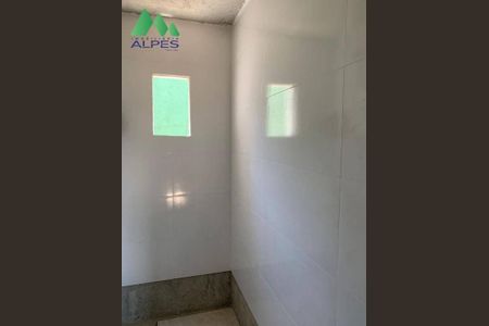 8_photo/94dcfbd4dd.6a54ba887a3c7232-ATLAS-bb2e8f1b-1fa3-42d5-8647-821baf93efe2.jpg de casa à venda com 2 quartos, 60m² em Sítio Cercado, Curitiba