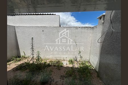 22_photo/94dcfbd66f.2899b17cdfb92887-ATLAS-ad20d5f7-7cda-4b50-b421-2a935ac47479.jpg de casa à venda com 2 quartos, 60m² em Ganchinho, Curitiba