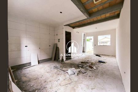 6_photo/94dcfbd717.b6f7ef08af7ae403-ATLAS-4ebe2d47-a3d8-454f-b636-6bebcd205d05.jpg de casa à venda com 2 quartos, 70m² em Ganchinho, Curitiba
