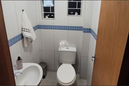 4_photo/94dcfbd78f.2008f600ea595daf-ATLAS-bb03a182-adad-4509-9449-a2bfa4ef90eb.jpg de casa à venda com 2 quartos, 84m² em Ganchinho, Curitiba