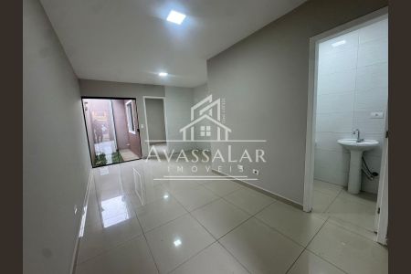 9_photo/94dcfbd7f5.93b8fa184532727f-ATLAS-4052c5c2-3059-4534-9053-76b348e5ca9c.jpg de casa à venda com 2 quartos, 48m² em Ganchinho, Curitiba