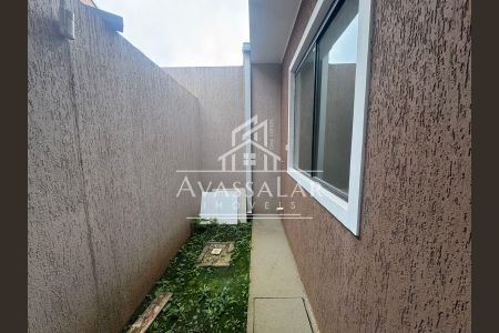 14_photo/94dcfbd7f5.93b8fa184532727f-ATLAS-da19a019-1fa6-4694-8d8a-d5d8db584f8c.jpg de casa à venda com 2 quartos, 48m² em Ganchinho, Curitiba