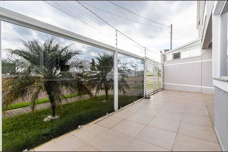 18_photo/94dcfbd8d5.adbb37f92a381176-ATLAS-f4283e31-6dc7-4f1a-a6a5-05307b5b7625.jpg de casa à venda com 3 quartos, 75m² em Ganchinho, Curitiba
