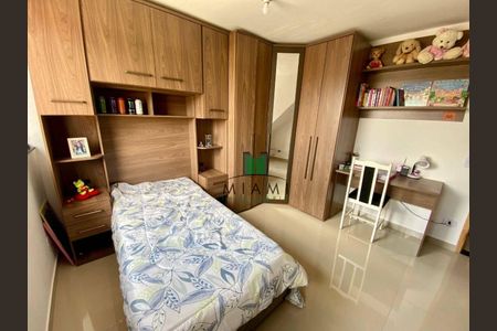 6_photo/94dcfbd901.05acccb2dbb53537-ATLAS-97c4e543-3946-4cd1-ab4c-6c545db6604c.jpg de casa à venda com 4 quartos, 114m² em Ganchinho, Curitiba