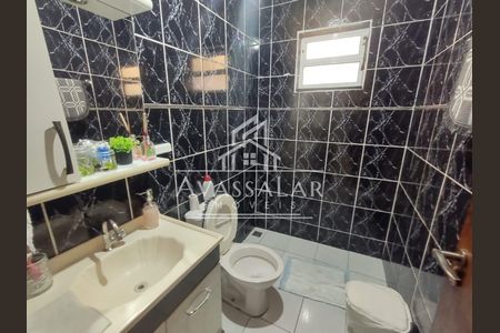 5_photo/94dcfbd9cf.d29dabce143984c2-ATLAS-13674a11-b6eb-424b-9eac-4090b811e595.jpg de casa à venda com 3 quartos, 200m² em Ganchinho, Curitiba