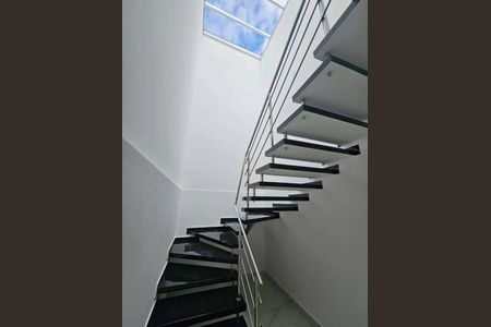 7_photo/94dcfbda15.5643fbd61cecba51-ATLAS-71d7c71c-964a-41db-9fef-53e38f50dbcb.jpg de casa à venda com 3 quartos, 99m² em Sítio Cercado, Curitiba