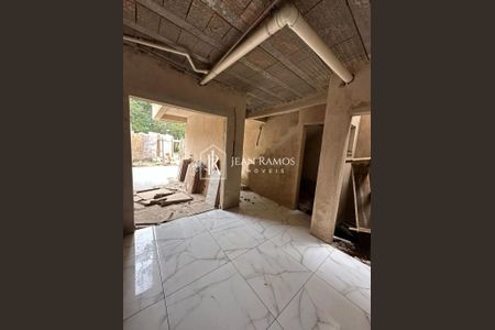 7_photo/94dcfbda1f.0f81dd1a9a4f6ffb-ATLAS-4f7e6a34-ebc1-41d1-8831-260334eb8e3b.jpg de casa à venda com 2 quartos, 56m² em Sítio Cercado, Curitiba