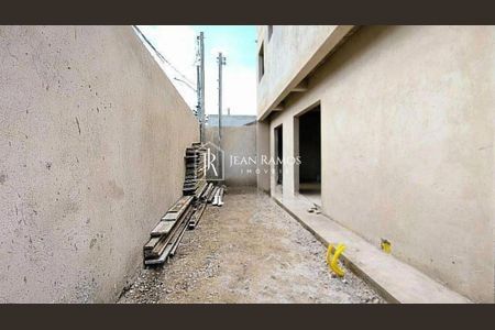 5_photo/94dcfbda1f.0f81dd1a9a4f6ffb-ATLAS-cdf96704-b668-42c7-9f9e-a79f65bc75cd.jpg de casa à venda com 2 quartos, 56m² em Sítio Cercado, Curitiba