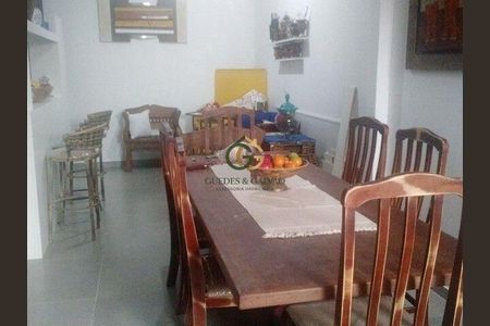 6_photo/94dcfbda47.e6f02a1e96aef2b1-ATLAS-00ecb952-8be0-443b-a702-7a78b4040003.jpg de casa à venda com 2 quartos, 286m² em Ganchinho, Curitiba