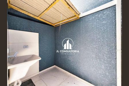 8_photo/94dcfbdaf9.3dc564ee5581aa67-ATLAS-5995d324-3c8f-43af-9134-2e158d2d477b.jpg de casa à venda com 2 quartos, 64m² em Sítio Cercado, Curitiba