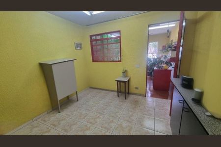 4_photo/94dcfbdaff.54b8780a509023fd-ATLAS-07ee7f99-fffd-48df-b309-1efd6c198d3e.jpg de casa à venda com 5 quartos, 200m² em Sítio Cercado, Curitiba