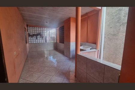 5_photo/94dcfbdaff.54b8780a509023fd-ATLAS-358c4952-0f21-4e26-8814-5e65e55db9c1.jpg de casa à venda com 5 quartos, 200m² em Sítio Cercado, Curitiba