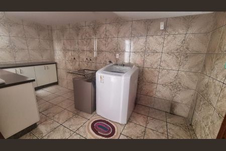 8_photo/94dcfbdaff.54b8780a509023fd-ATLAS-400f7b66-02a2-4dee-9cfd-adc326f27256.jpg de casa à venda com 5 quartos, 200m² em Sítio Cercado, Curitiba