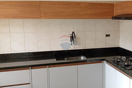 3_photo/94dcfbdb17.45f02ef6bff41bc6-ATLAS-08b91bc2-c47a-40e9-a854-049aac806711.jpg de casa à venda com 3 quartos, 145m² em Sítio Cercado, Curitiba