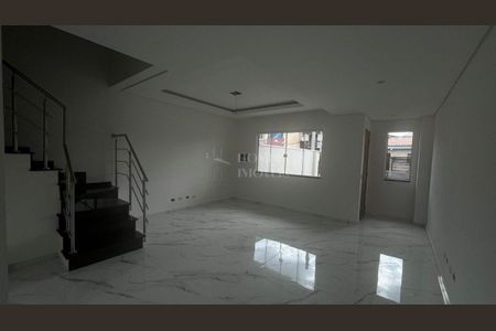 6_photo/94dcfbdba9.af0db996bf86f8f3-ATLAS-9a2bd39e-68ca-4019-8dad-dd56e316fdf9.jpg de casa à venda com 3 quartos, 157m² em Sítio Cercado, Curitiba