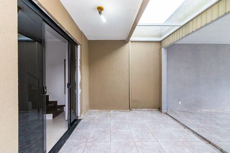 7_photo/94dcfbdcd3.826320bd9fe033a1-ATLAS-283a7ffd-99f8-421f-8ff6-a862892f62fe.jpg de casa à venda com 3 quartos, 128m² em Sítio Cercado, Curitiba