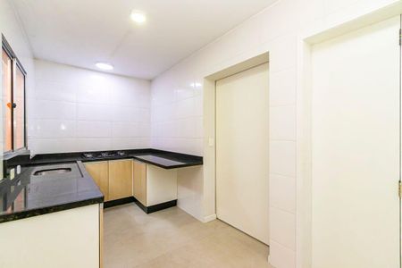 18_photo/94dcfbdcd3.826320bd9fe033a1-ATLAS-e6e46f1f-8274-44d2-b0a2-fa2814b0617c.jpg de casa à venda com 3 quartos, 128m² em Sítio Cercado, Curitiba