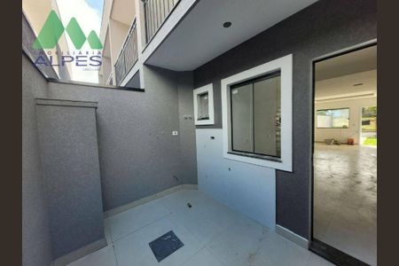 5_photo/94dcfbe40f.6bc6d6e3d41508d6-ATLAS-5366ef15-ec10-4332-8704-cfa3a9e93aef.jpg de casa à venda com 2 quartos, 80m² em Umbará, Curitiba