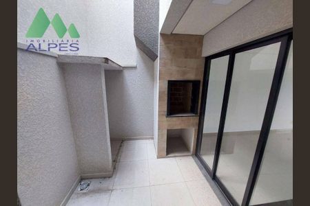 3_photo/94dcfbe5a7.31eccc063a4c8cdd-ATLAS-c7116ab5-2be5-4333-94e2-c48a1923b142.jpg de casa à venda com 3 quartos, 110m² em Umbará, Curitiba